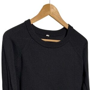 Lululemon Black Knit Long Sleeve Thumb Hole Crew Neck Sweater 19" Wide 24" Long